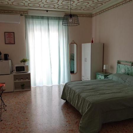 Imperial Room Трани Экстерьер фото