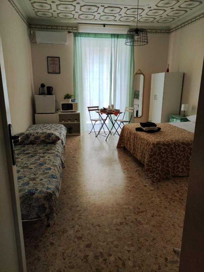 Imperial Room Трани Экстерьер фото